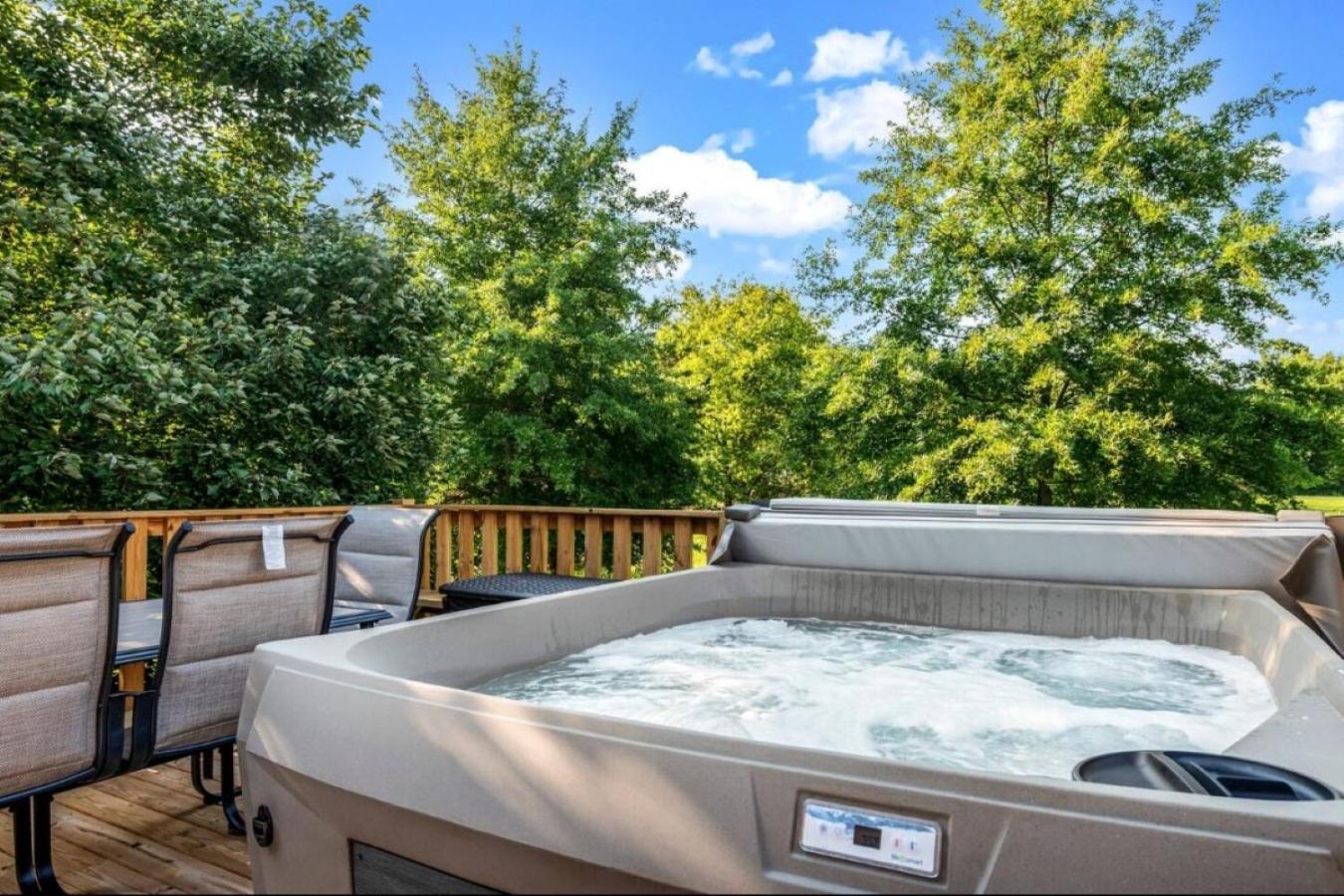 Creekside Cottage*Hot Tub*Entire Home-Пиджен Фордж Екстериор снимка